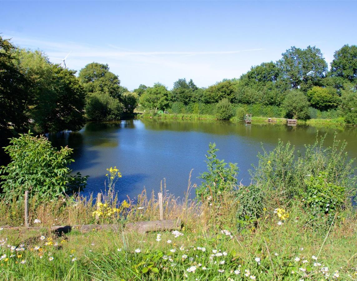 Camping De La Chagnee Saint-Aubin-le-Cloud Bagian luar foto