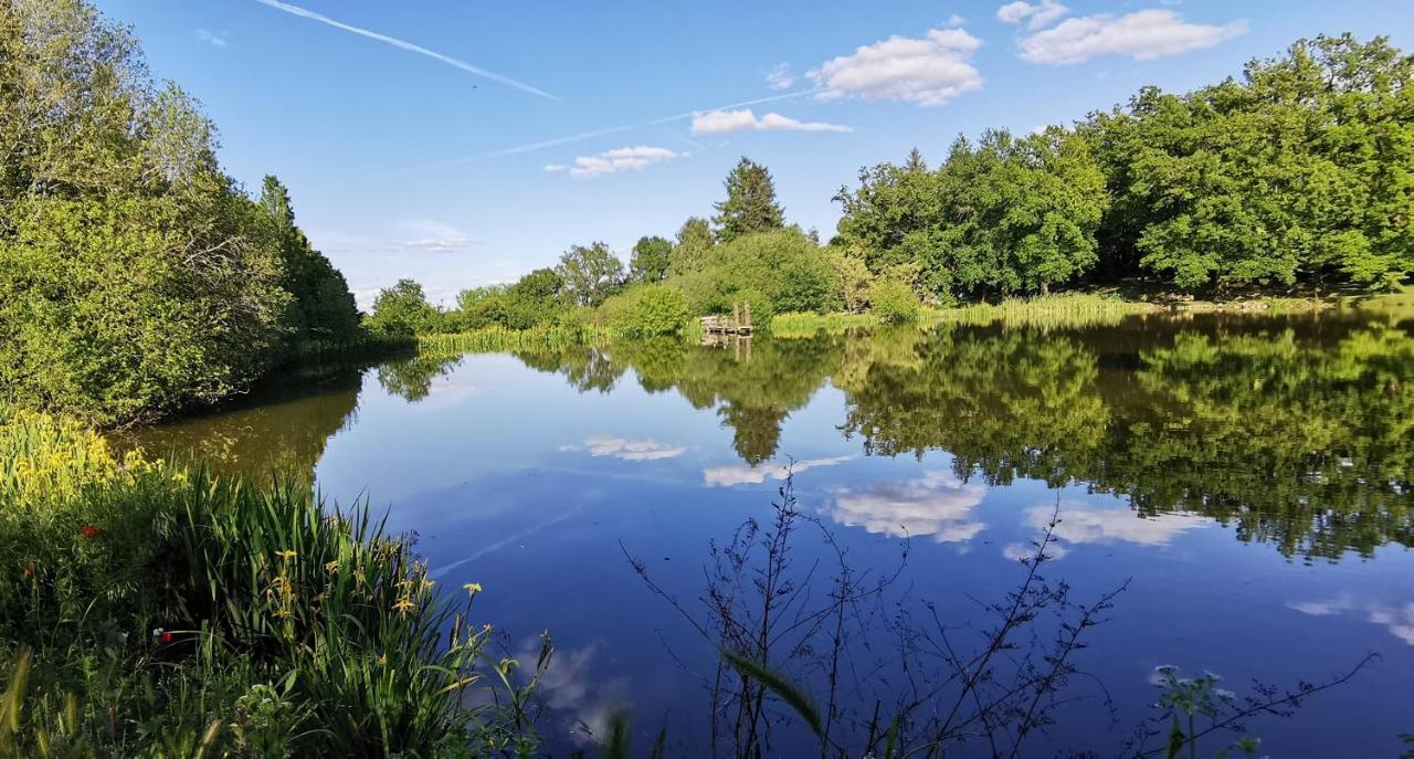 Camping De La Chagnee Saint-Aubin-le-Cloud Bagian luar foto