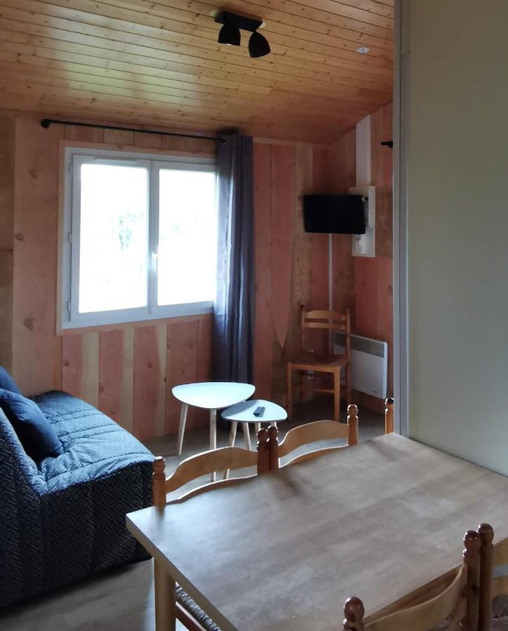 Camping De La Chagnee Saint-Aubin-le-Cloud Bagian luar foto